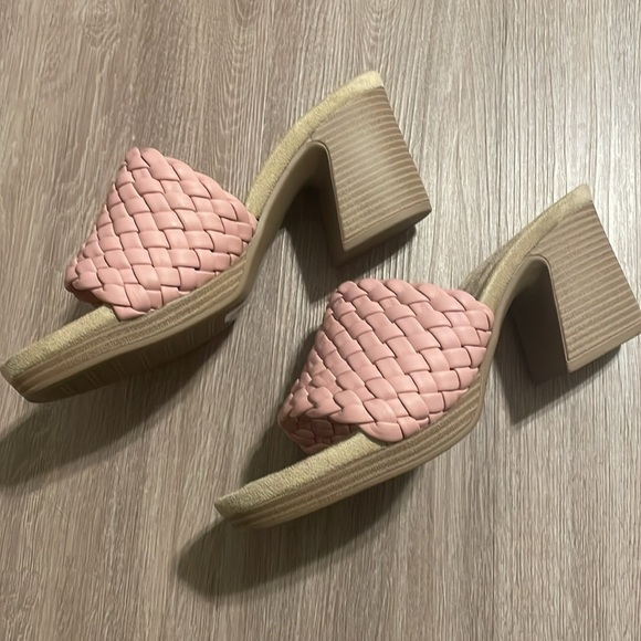 Pierre Dumas Women’s Morgen Sandal Heels Size 11 Pink Thick Heel Quilted Strap - Picture 12 of 13